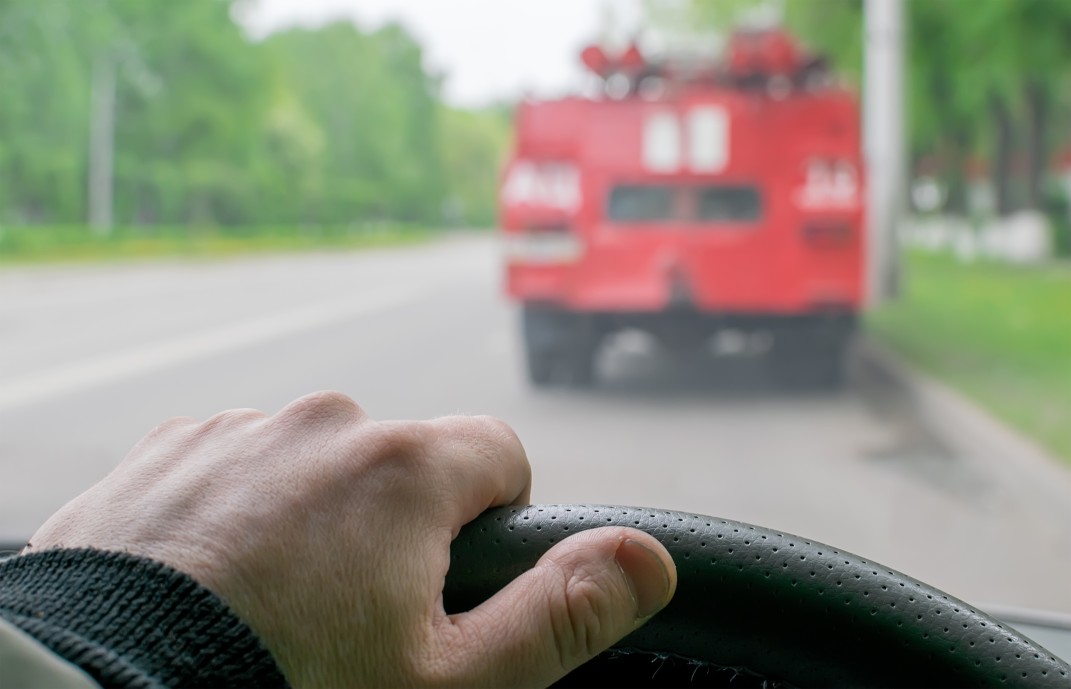 What to Do in Case of a Work Truck Accident With Abogados en Santa Ana